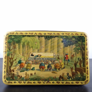 Antique Snow White and Seven Dwarfs storage tin by J. Schuybroek S.A. Hoboken Anvers