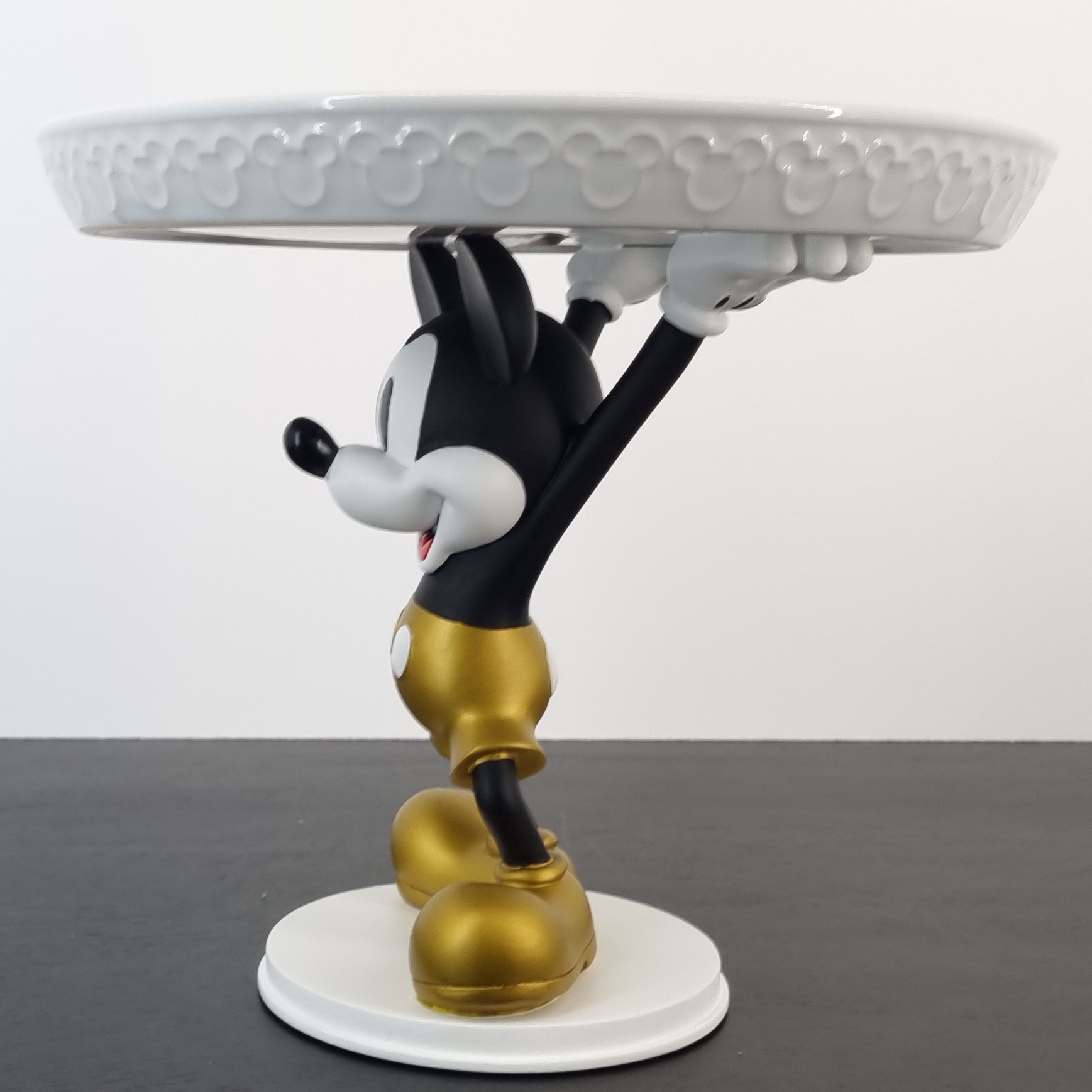 Mickey Mouse cake stand