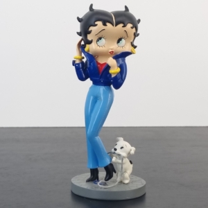 Betty Boop walking Pugsley statue by Tropico Diffusion