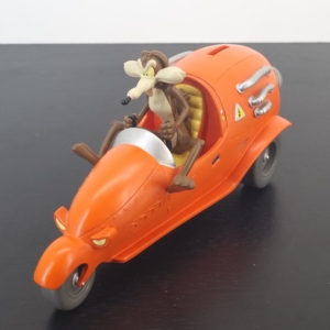 Vintage Wile E. Coyote money box - Avenue of the Stars