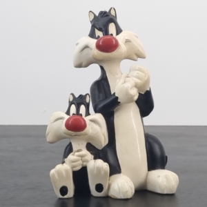 Vintage Looney Tunes statue