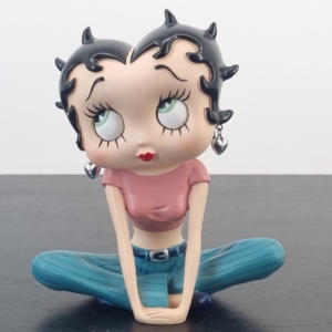 Betty Boop sitting crossed legs statue