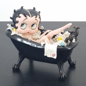 Betty Boop taking a bath statue - Peter Mook - Black version