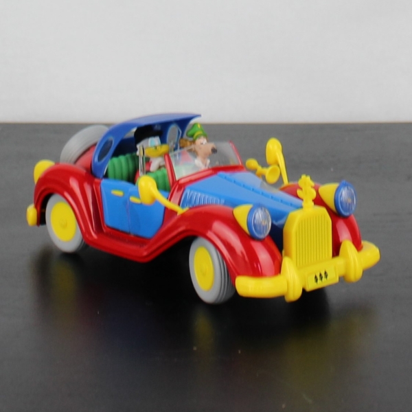 Classic Scrooge McDuck Model Car - Bburago _right front - Classic Scrooge McDuck Model Car - Bburago _right front