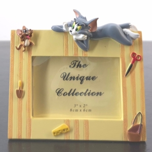 mall Tom and Jerry picture frame with cheese and household details