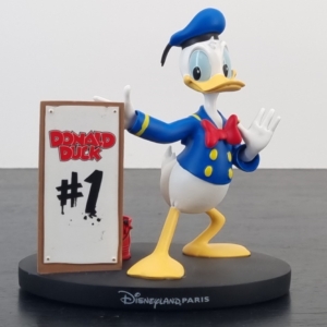 Donald Duck Disneyland Paris figurine