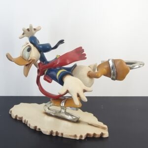 Donald Duck Ice Skating Statue - Stefan Toth