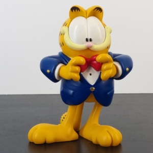 Garfield in Tux statue - Peter Mook - Rutten