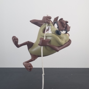 Hanging Tasmanian Devil statue - Peter Mook - Rutten