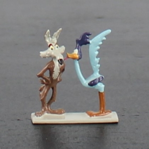 Road Runner wih Wile E. Coyote by Pixi in license of Warner Bros.