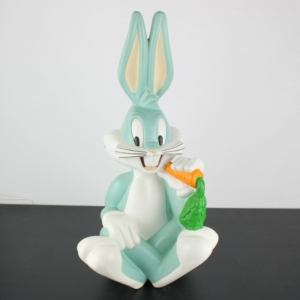 Bugs Bunny eating a carrot statue Looney Tunes statue by Warner Bros