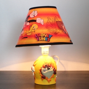 Looney Tunes lamp by Spearkmark Int L in license of Warner Bros.