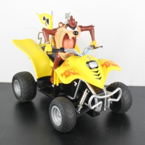 Tasmanian Devil in his beach buggy by De Agostini in license of Warner Bros