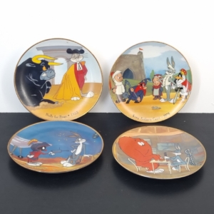 Looney Tunes Collectors Plate