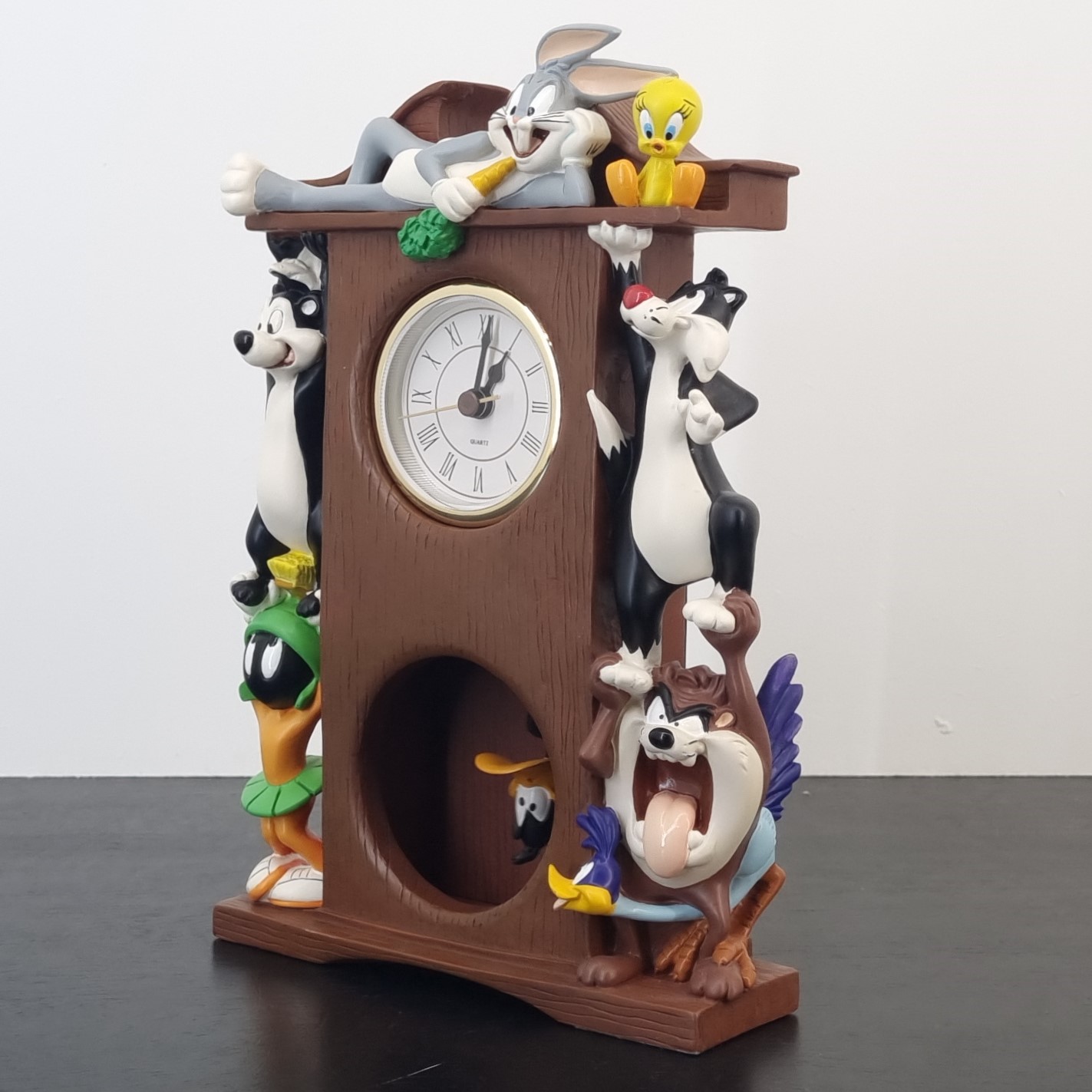 Vintage Looney Tunes grandfather clock by Warner Bros