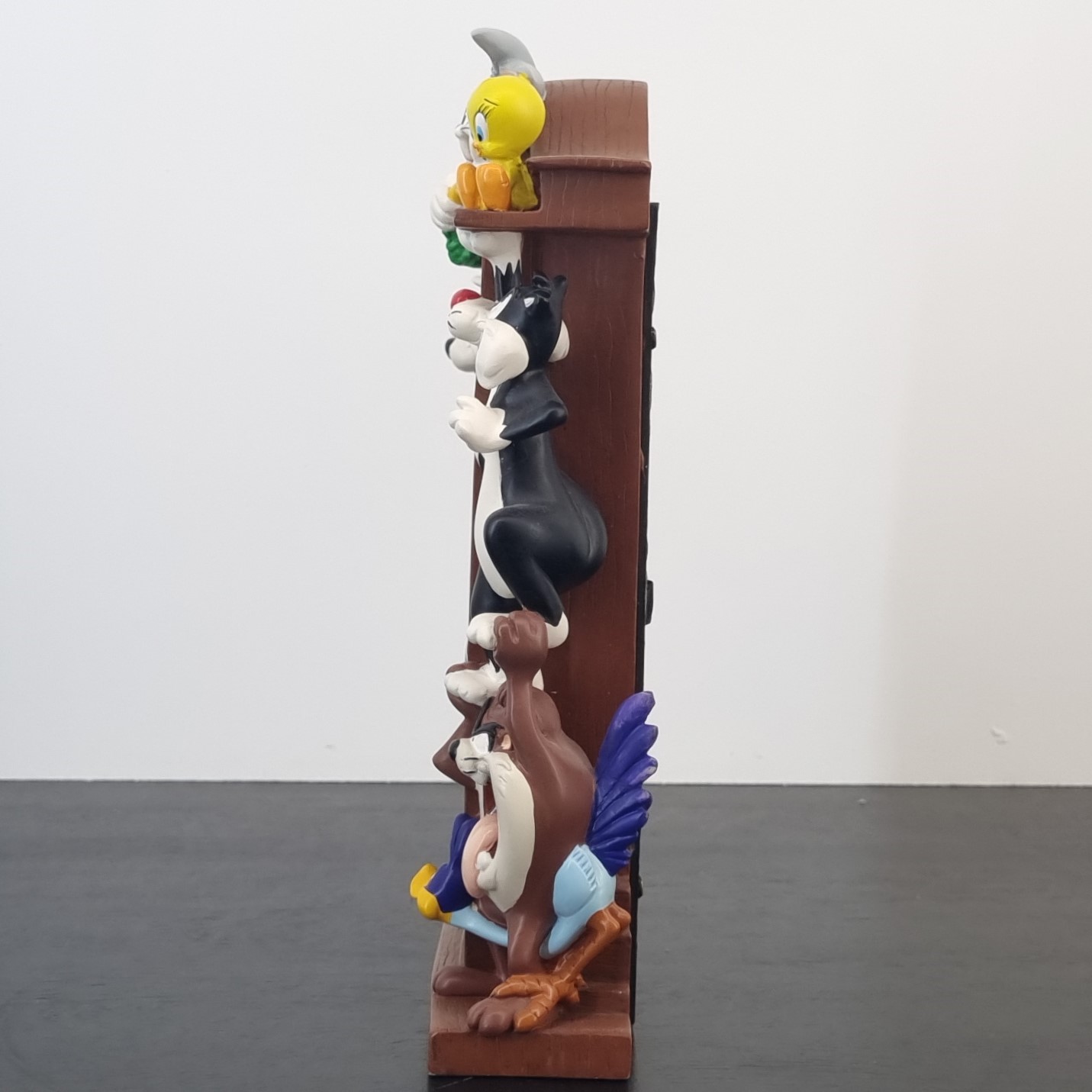 Vintage Looney Tunes grandfather clock by Warner Bros