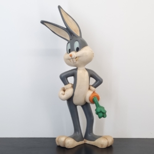 Old Bugs Bunny statue