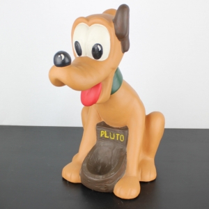 Pluto statue by Silvio Gaggini in license of Walt Disney