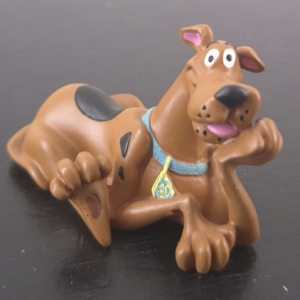 Scooby-Doo Laying Down figurine Paben