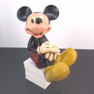 Sitting Mickey Mouse Statue