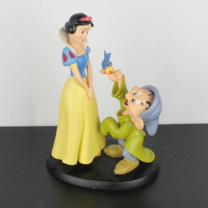 Snow White with Dopey statue - Peter Mook - Rutten