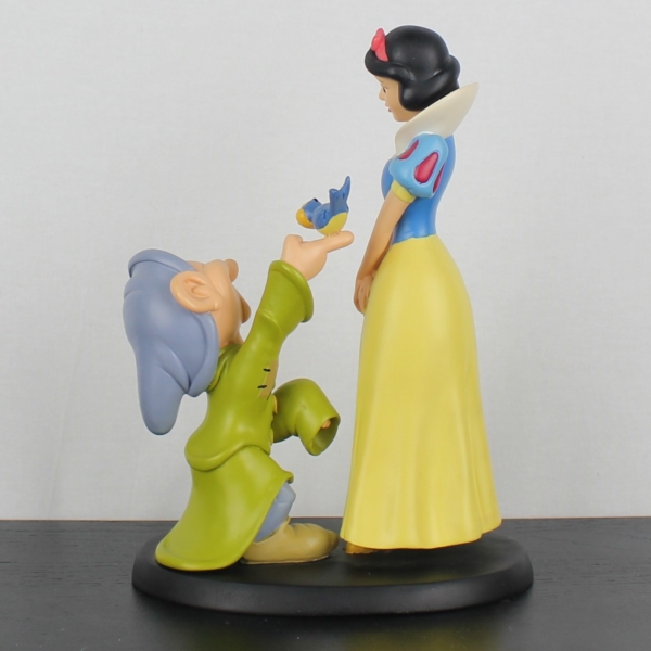 Snow White with Dopey statue _back - Snow White with Dopey statue _back