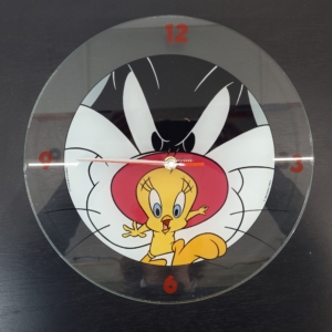 Glass wall clock with Sylvester and Tweety