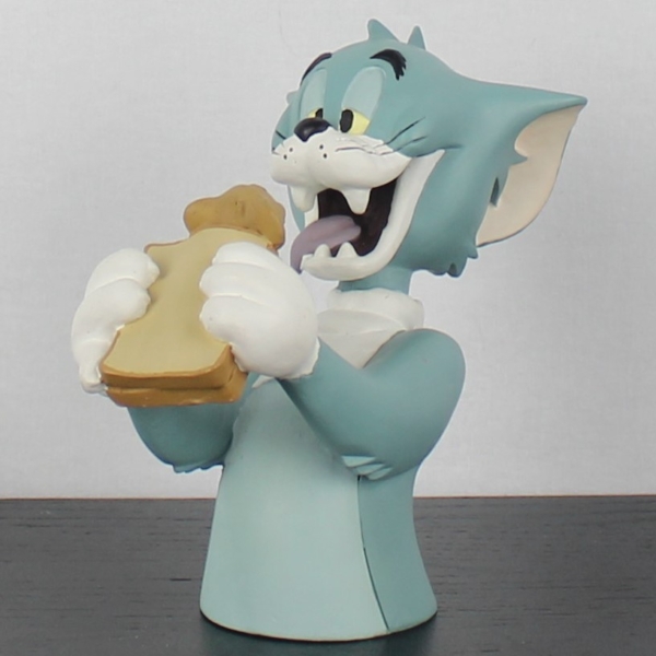 Tom Cat eating Jerry Mouse figurine - Tom Cat eating Jerry Mouse figurine