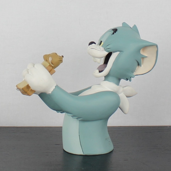 Tom Cat eating Jerry Mouse figurine _left - Tom Cat eating Jerry Mouse figurine _left