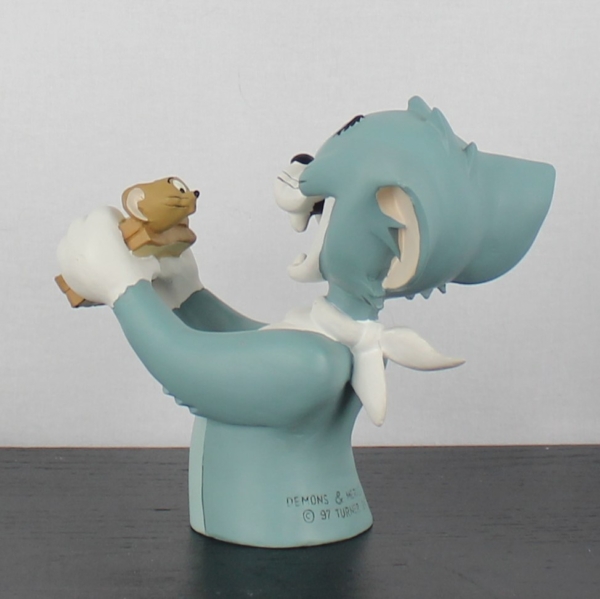 Tom Cat eating Jerry Mouse figurine _left back - Tom Cat eating Jerry Mouse figurine _left back