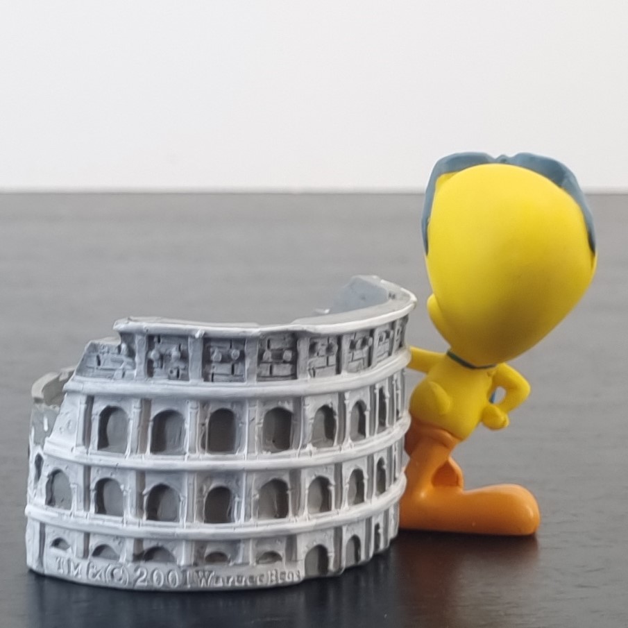 Tweety Bird Figurine _back - Tweety Bird figurine
