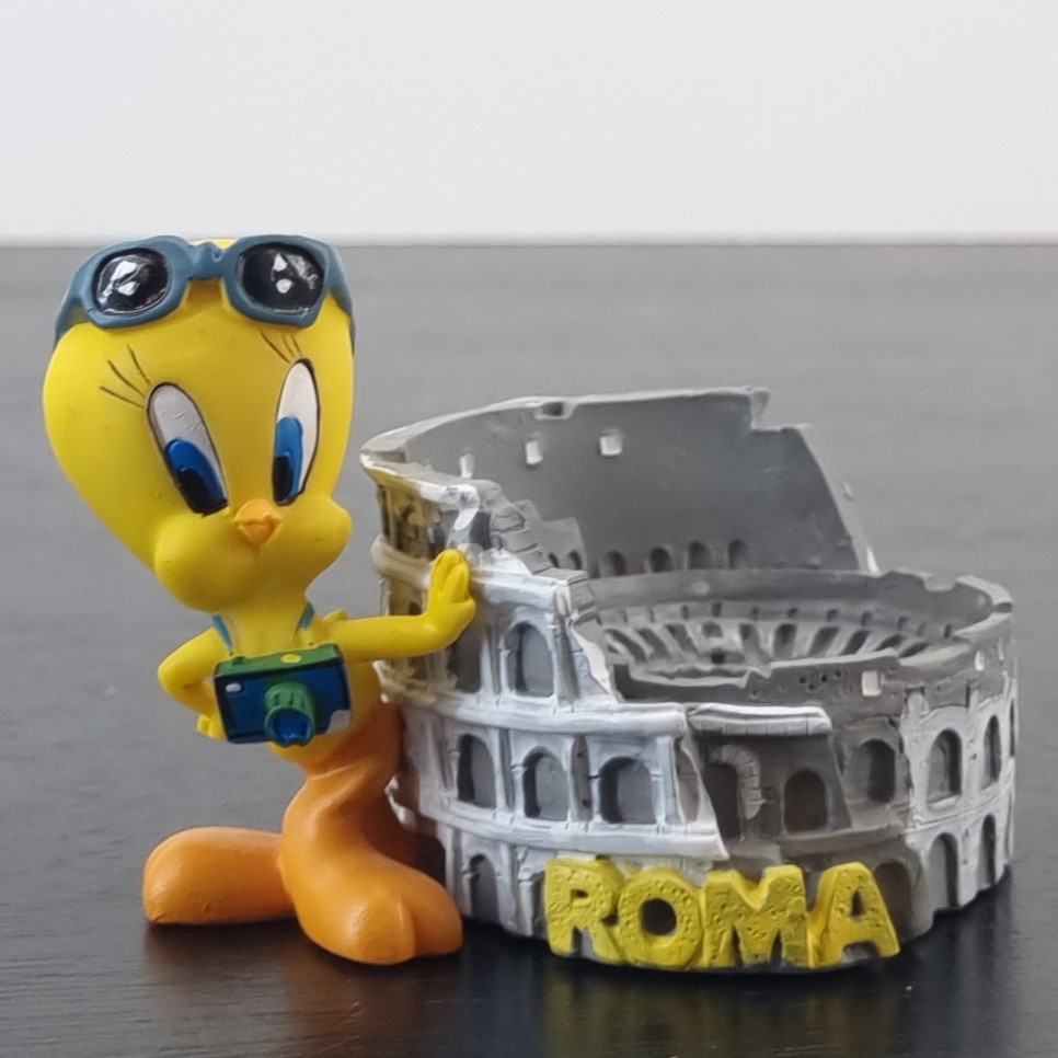 Tweety Bird Figurine _front - Tweety Bird figurine