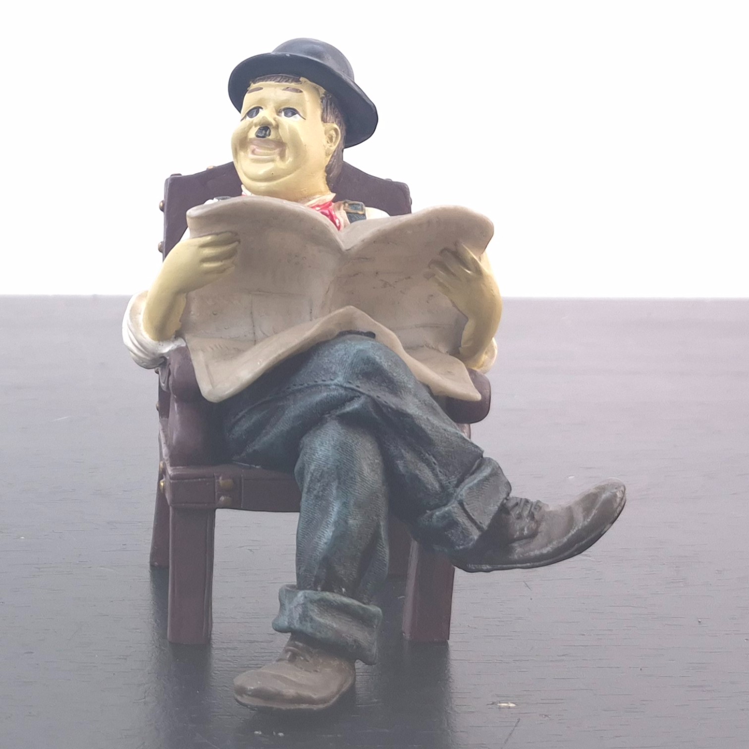 Vintage Oliver Hardy Figurine _front - Vintage Oliver Hardy Figurine _front