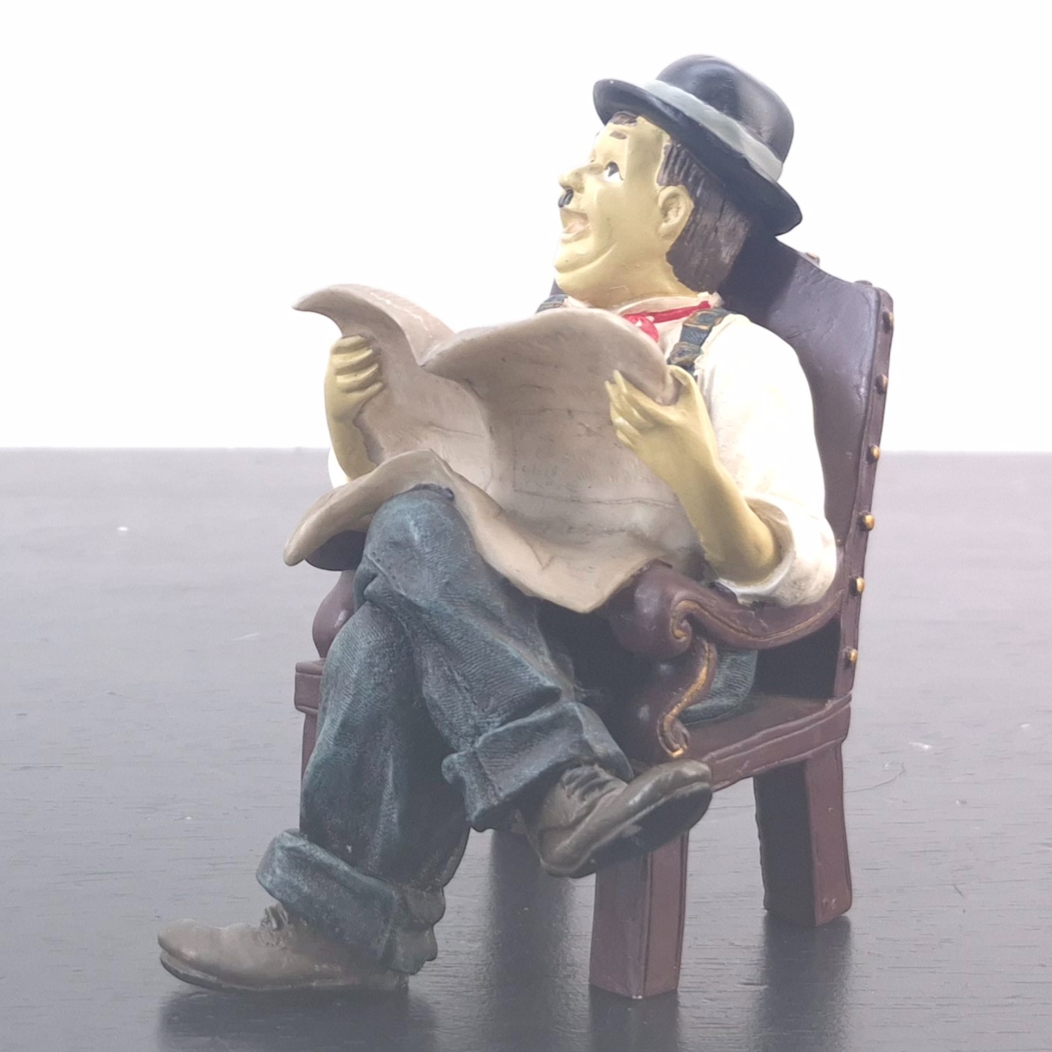 Vintage Oliver Hardy Figurine _left front - Vintage Oliver Hardy Figurine _left front
