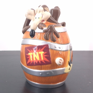 Wile E Coyote Cookie Jar - Avenue of the Stars - Wile E Coyote Cookie Jar - Avenue of the Stars