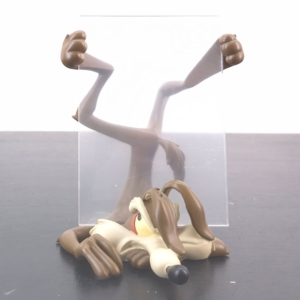 Wile E Coyote Sculptured Picture Frame - Wile E. Coyote sculptured picture frame showing the raised legs behind the clear pane