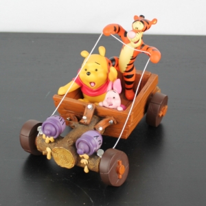 Winnie the Pooh and Friends racing statue - Peter Mook - Rutten