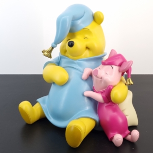 Winnie the Pooh and Piglet sleeping statue - Peter Mook - Rutten