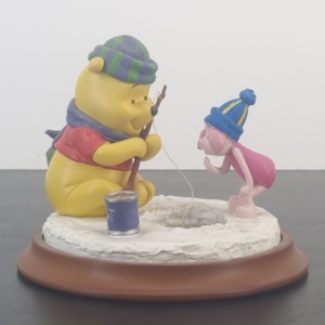 Winnie the Pooh with Piglet statue - Four Seasons - Winter